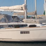 Beneteau Oceanis 38.1