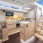 Hanse 548