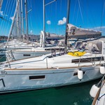 Beneteau Oceanis 38.1