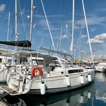 Beneteau Oceanis 38.1