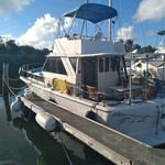 Chris-Craft Commander 44