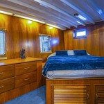 Simpson 12 meter junk rigged