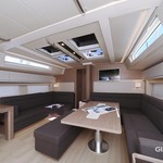 Hanse 548
