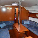 Beneteau Oceanis 37