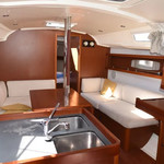 Beneteau Oceanis 37