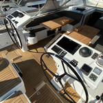 Hanse 548