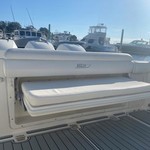 Boston Whaler 350 Outrage