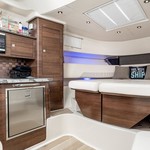 Boston Whaler 345 Conquest