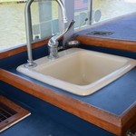 Chris-Craft Commander 44