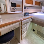 Sea ray 500 db sedan bridge