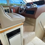 Sea ray 500 db sedan bridge