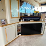 Sea ray 500 db sedan bridge