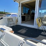 Sea ray 500 db sedan bridge