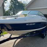 Sea Ray 200 Sundeck