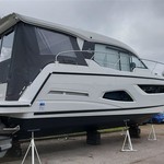 Sealine C390
