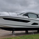 Sealine C390