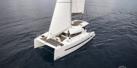 Bali catamarans 4.0 lounge