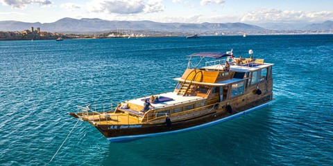 Simpson 12 meter junk rigged