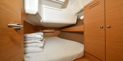 Dufour 382