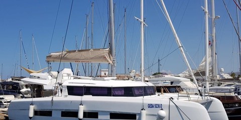 Dufour 48 Catamaran