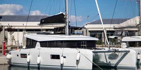 Lagoon 42
