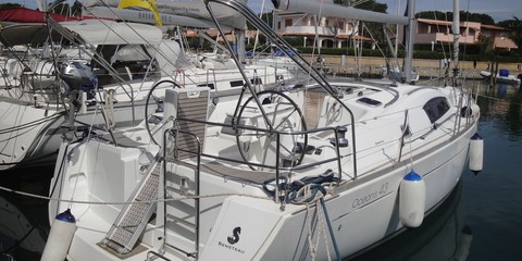 Beneteau Oceanis 43