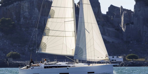 Dufour 390