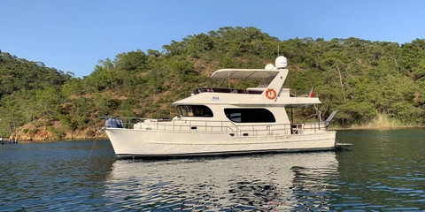 SES Yachts custom trawler yacht 94