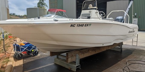 Nauticstar 211