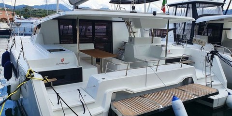 Fountaine Pajot Astréa 42