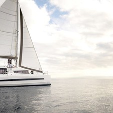 Bali catamarans 4.0 lounge