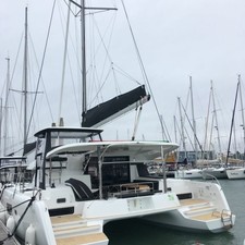 Lagoon 42