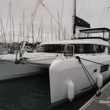 Lagoon 42