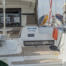 Lagoon 42