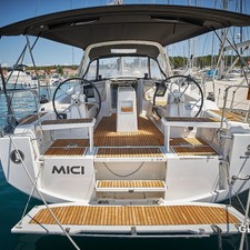 Beneteau Oceanis 38.1