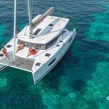 Fountaine Pajot Lucia 40