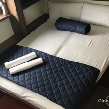 Lagoon 52