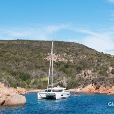 Fountaine Pajot Helia 44