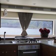Lagoon 52