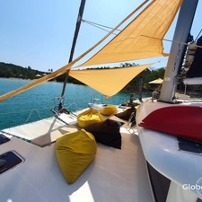 Lagoon 421