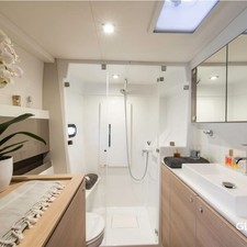 Bali catamarans 4.0 lounge