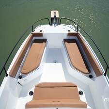 Beneteau Flyer 8.8 SPACEdeck