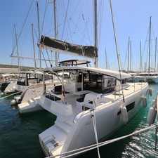Lagoon 42