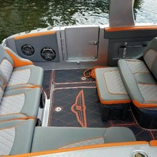 Deep Impact 399 Cabin