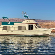 Uniflite Yacht Home