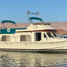 Uniflite Yacht Home