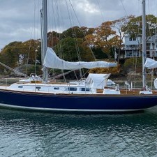 Hinckley Bermuda 40 MK III Yawl