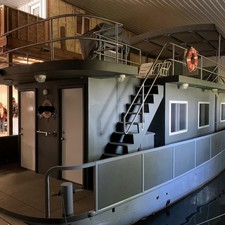 Euroship custom build de luxe motor 2000