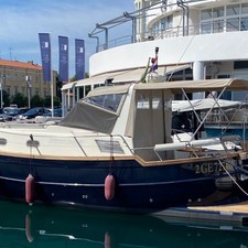 Menorquin Yacht 100