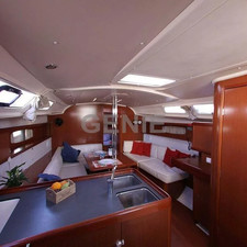 Beneteau Oceanis 37